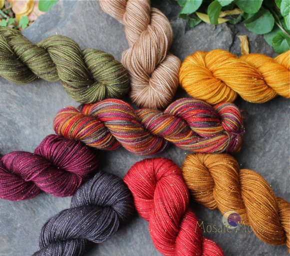 These scrmuptious sets would make some amazing Whovian socks, mitts, even a stripey sweater! All 7 colors of the 4th Dr.'s scarf in mini skein semisolids with the brand-new '4th Doctor's Scarf' colorway.